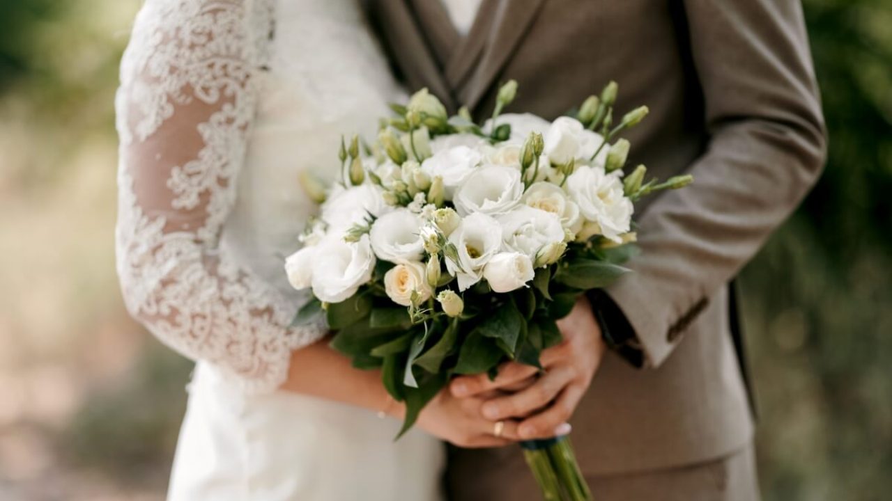 Weddings (1)